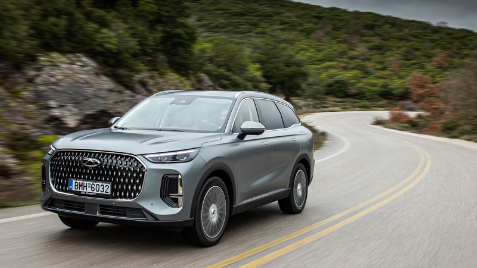 Η Tesla βάζει βαρύ πρόστιμο σε όσους πουλήσουν αυτά τα Model S & Model X